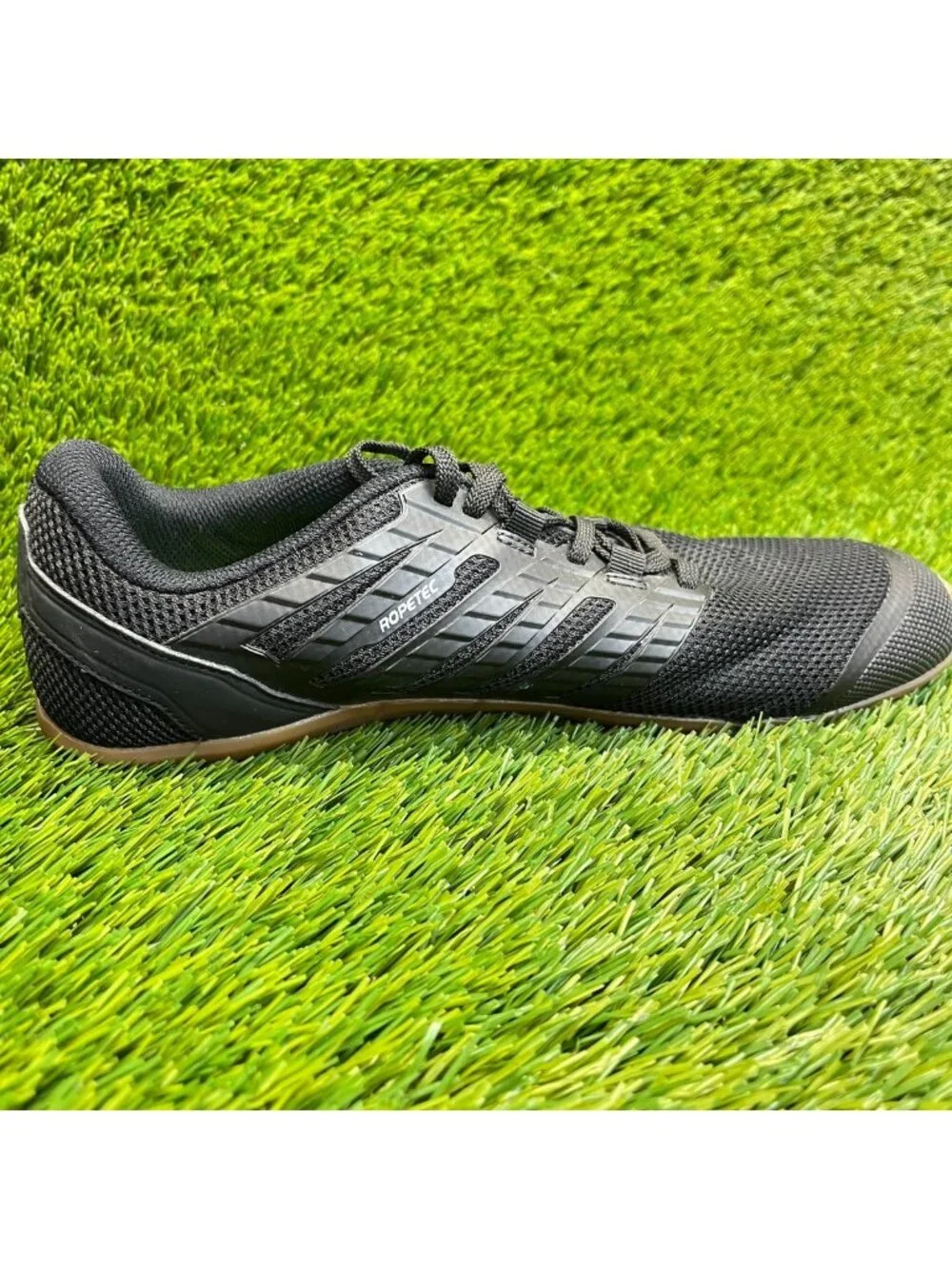 Inov-8 Bare-XF 210 V3 Mens Size 8.5 Black Athletic Cross Training Shoes Sneakers